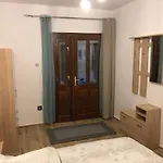 Il-lak Apartman *