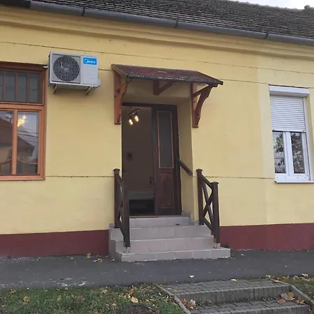 Il-lak Apartment Pannonhalma